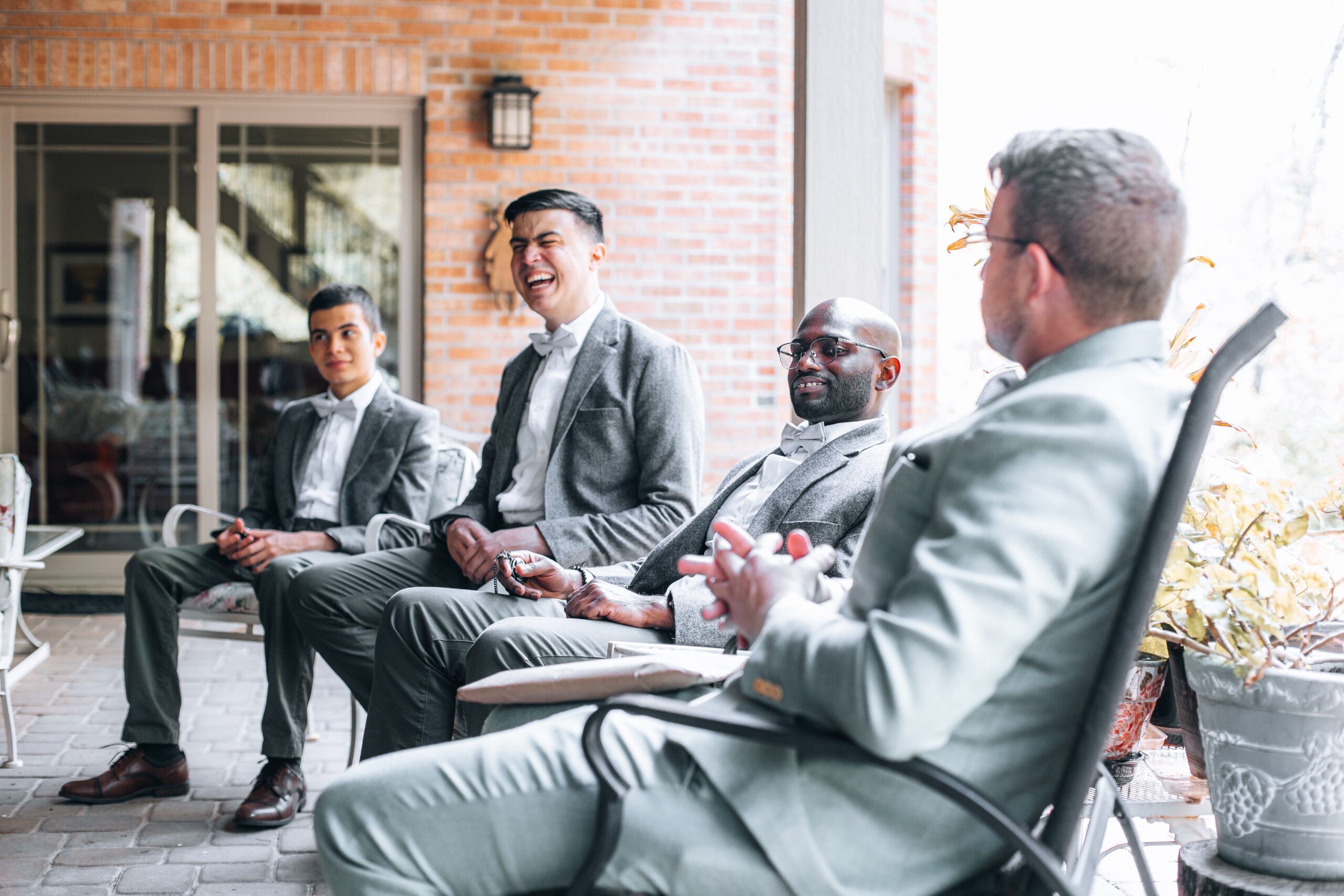 five important factors groomsmen