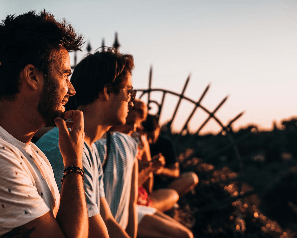 keep your circle small with brothers